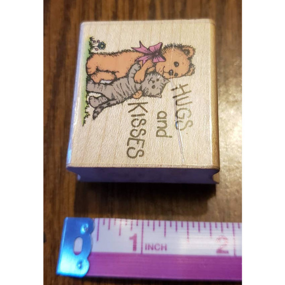 Hero Arts Hugs and Kisses Wood Mounted Rubber Stamp C654 - Picture 3 of 8